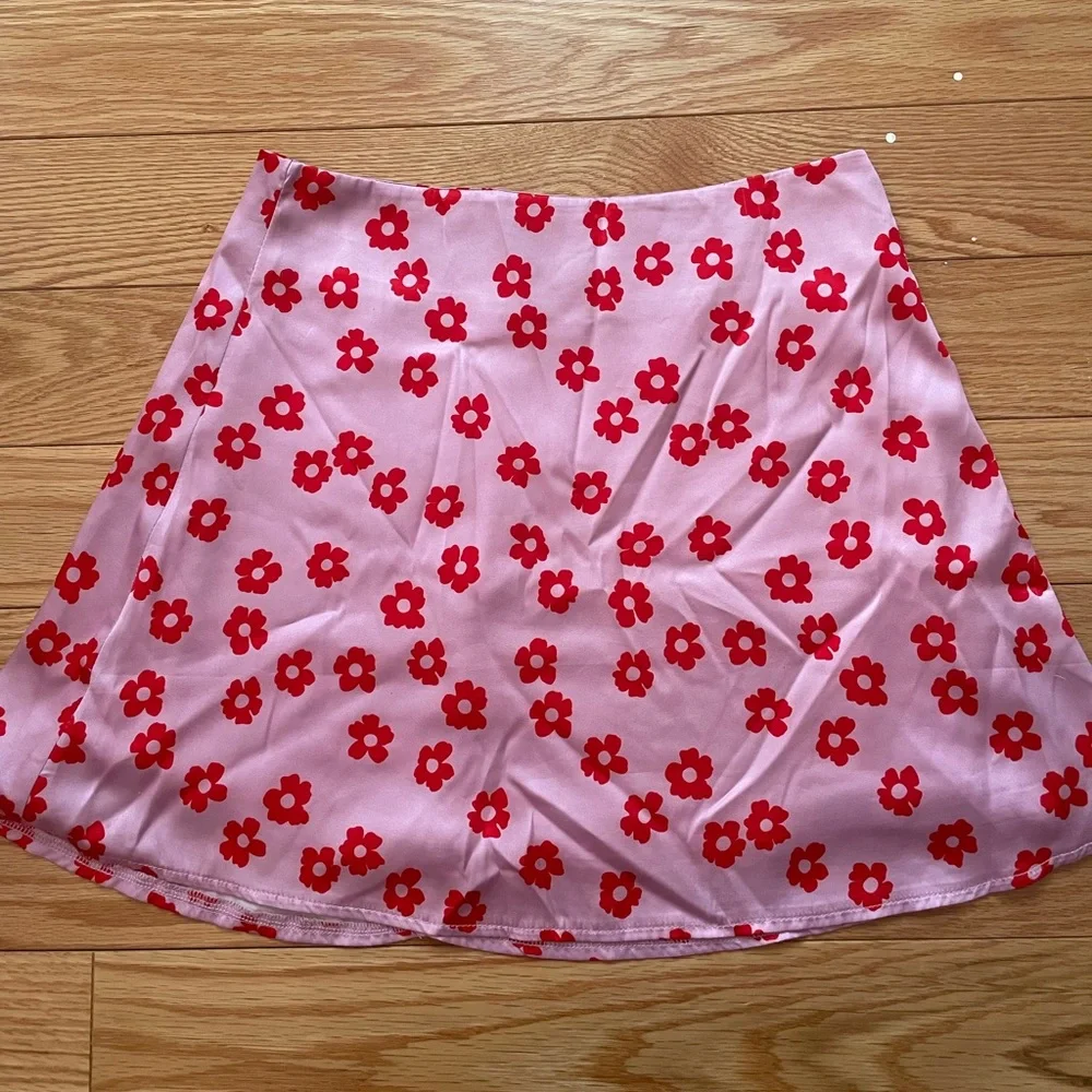 Princess Polly Olton Mini Skirt Pink US 4 - Picture 2 of 5